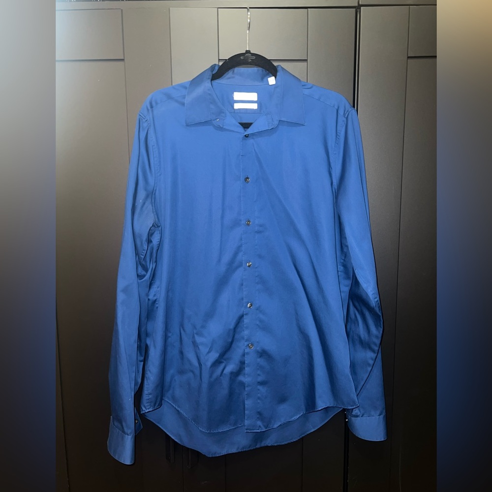 Men’s Calvin Klein dress shirt